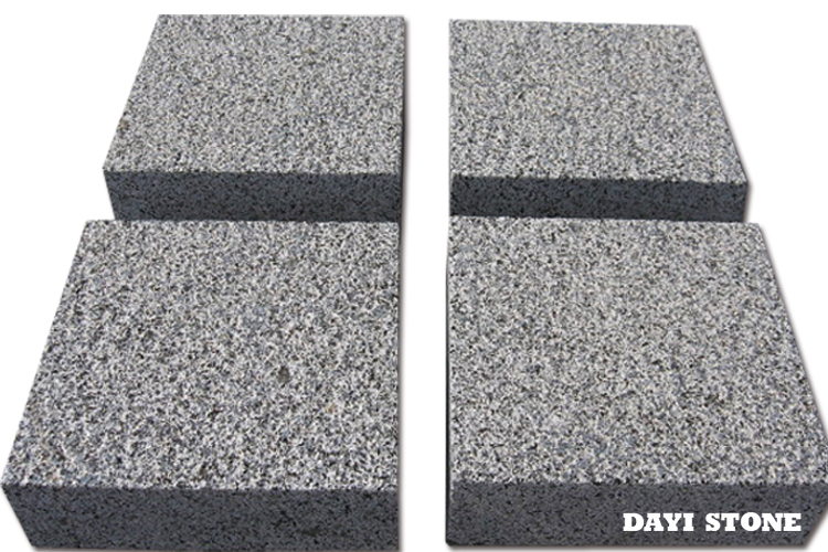 Cubes Dark Grey Granite G654 Top Bushhhammered others sides sawn 10x10x5cm - Dayi Stone